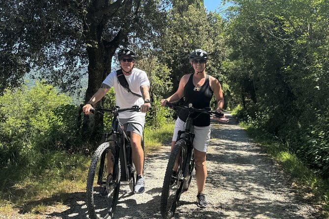 CORTONA Medieval Charme: PRIVAT E-bike Experience, Top Quality! - Authenticity and Review Highlights