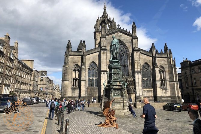 Edinburgh Half Day Guided Private Tour in a Premium Minivan - Practical Tips for Travelers