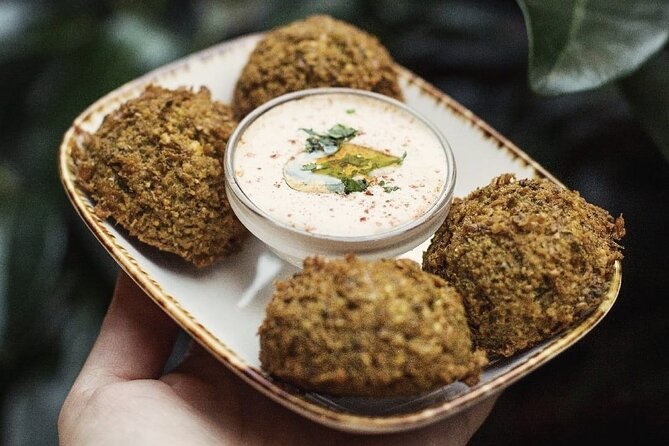 Eixample Unwrapped A Vegan Tour in Barcelona - Why This Tour Offers Great Value
