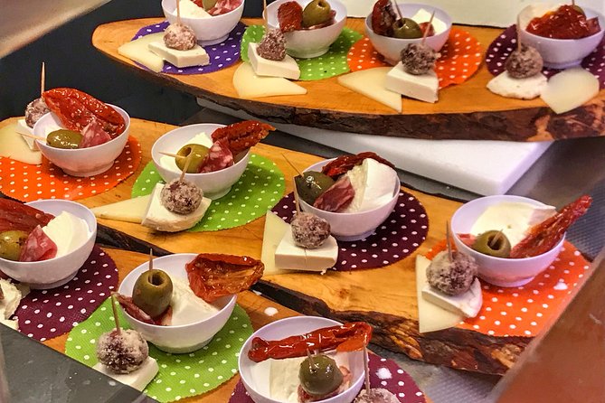 Evening Flavors of Naples: Guided Food Tour and Wine Tasting - Who Will Love This Tour?