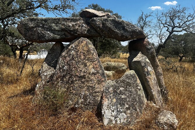 Full Day Megalithic Tour with Lunch Included - Culinary Break at A Ribeira