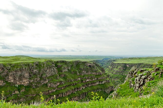 Group Tour: Saghmosavank, Wine Yard, Echmiadzin, Zvartnots - Who Is This Tour Best For?