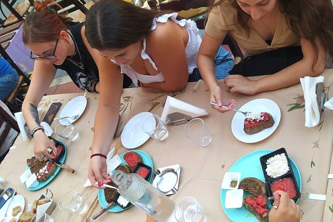 Heraklion Private Treasure Hunt with Food Stops - Practical Details & Tips