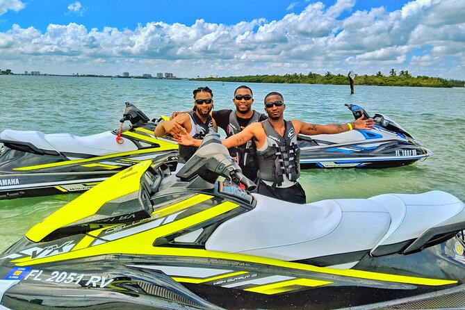 Jetski tour around the biscayne bay and the millionaire row - Practical Details and Tips