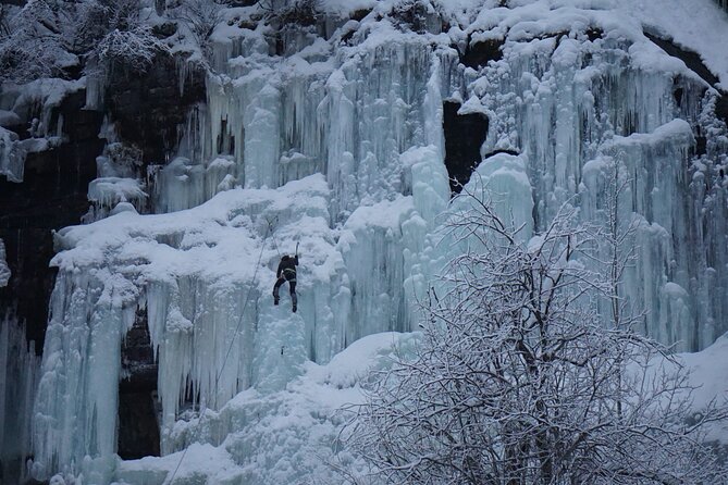 Korouoma- loop hiking to the magical frozen waterfalls - What’s Included and What to Bring