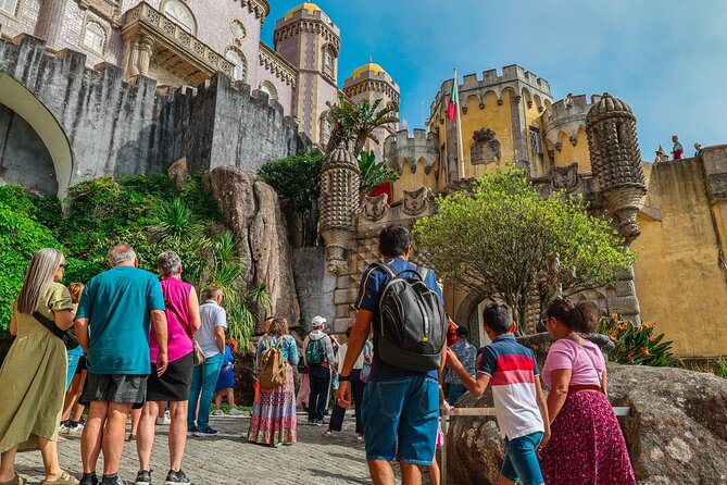 Lisbon: Sintra, Pena Palace, Nazaré & Fátima Small Group Tour - FAQ