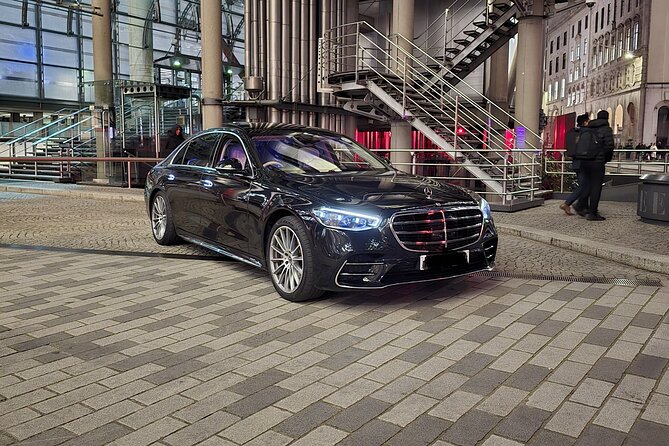 Luxury Transfer inside London - Any Hotel or Train station - The Sum Up