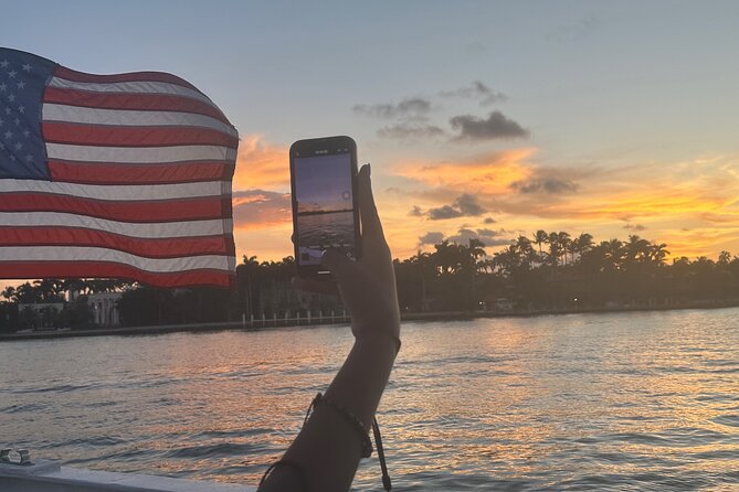 Miami Sunset Cocktail Cruise and a Drink - FAQ