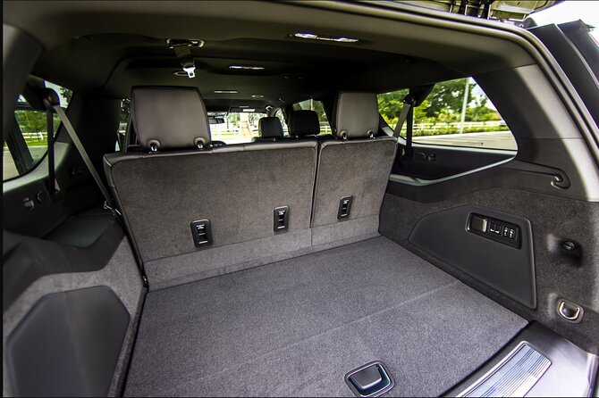 Nashville Limo Service and Airport Transportation Arrival - The Driver Experience