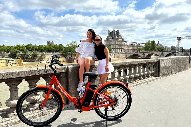 Paris Guided City Sightseeing Tour by Bike or E-Bike - FAQ
