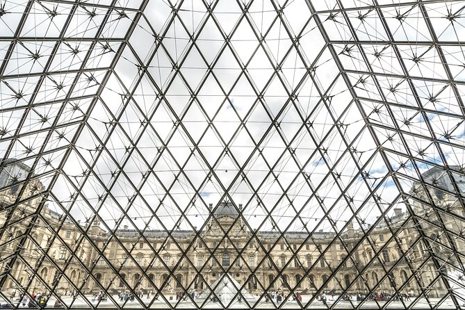 Paris: Louvre Museum Private Tour with Mona Lisa EN/FR/IT/ES/HI - The Tour Itinerary in Detail