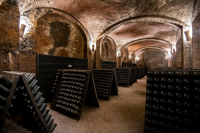 Piemonte Vineyards by Yourself from Turin by Luxury Van with English Chauffeur - FAQs
