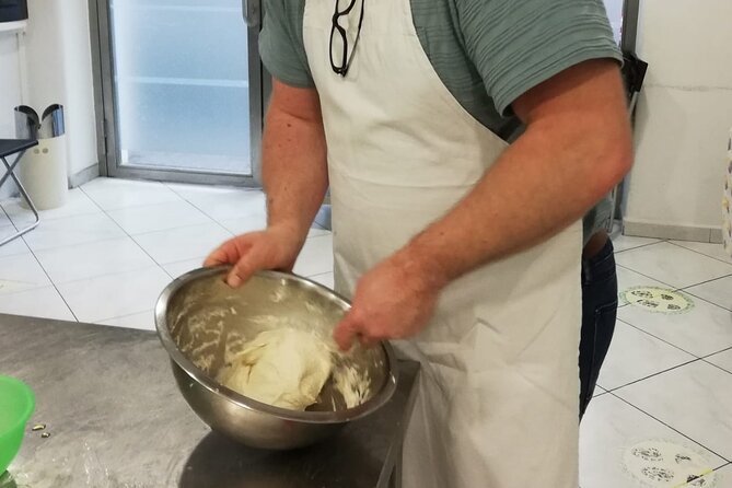 Pizza course in Catania with Show Cooking Cannolo - Tasting & Pairing: Enjoy Your Creations