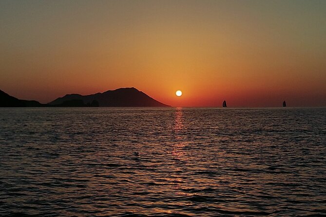 Private 2 Hours Sunset Cruise To Klima - Authentic Experiences Based on Reviews