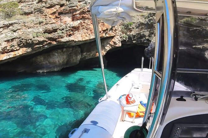 Private 6 H Boat Dafina Bay & Bear's Bay - Stop 2: Haxhi Ali Cave Exploration
