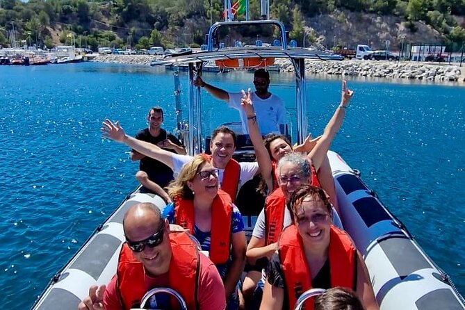Private Arrábida & Sesimbra Tour: Boat Ride & Scenery from Lisbon - Who Should Consider This Tour?