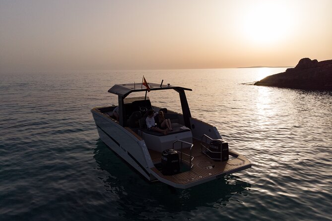 Private boat rental with skipper in Palma de Mallorca - The Value of Private, Customizable Tours