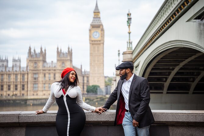 Private landmarks photoshoot for families and couples - Meeting Points and Logistics
