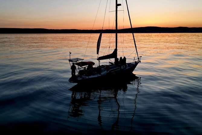 Private sailing tour in Sotogrande plus ideal drink groups of 8 - Who Should Book This Tour?