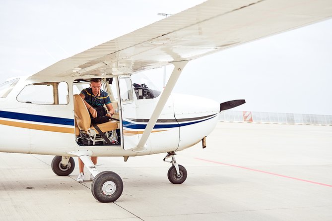 Private Sightseeing Flight Over Hamburg - Who Will Love This Experience?