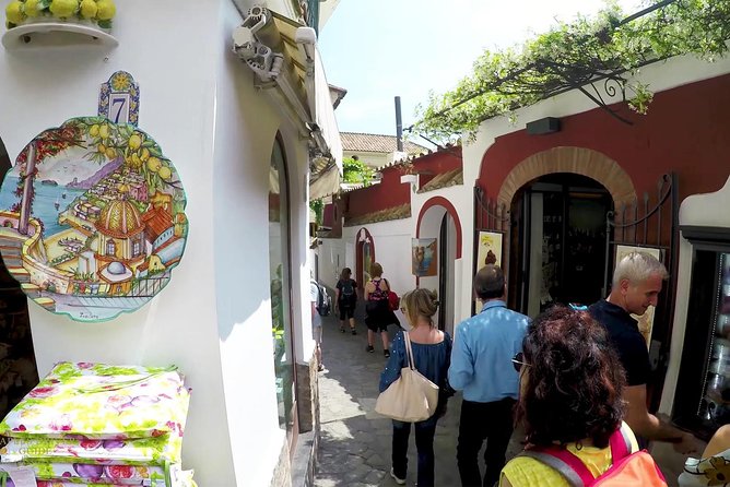 Private tour Amalfi Coast and Pompei: Positano and Sorrento - FAQ