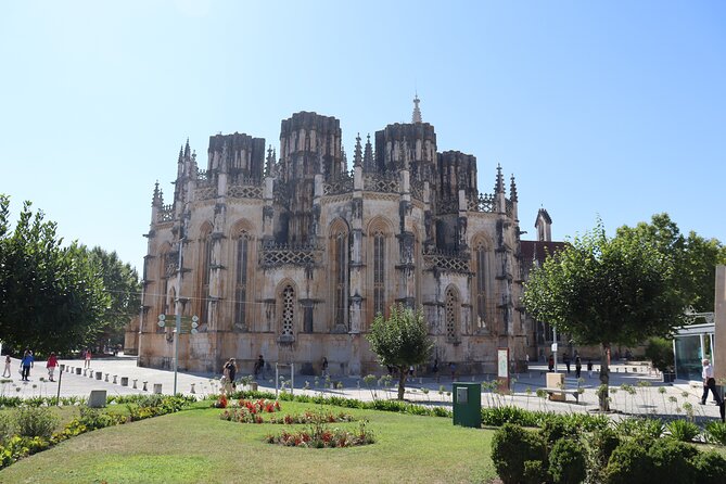 Private Tour from Lisbon to Porto  Your Journey, Your Adventure! - FAQ