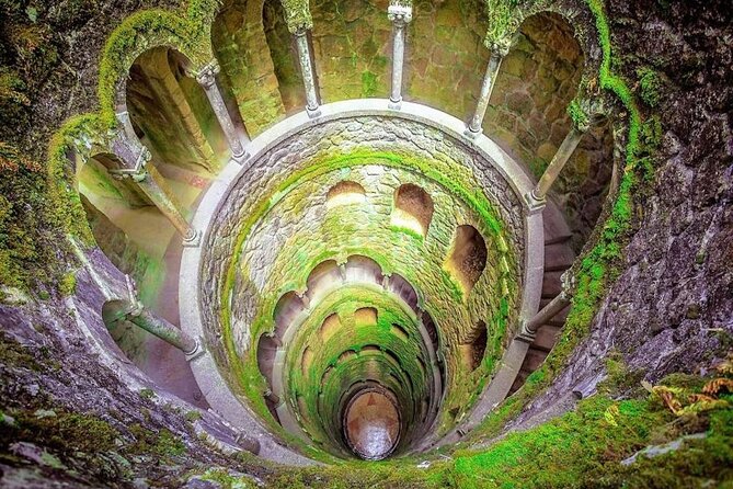 Private Tour Sintra Palaces and Scenic Landscapes - Who Should Book This Tour?