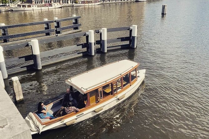 Romantic Private Boat Tour Amsterdam 90min incl welcome drink - Why This Tour Stands Out