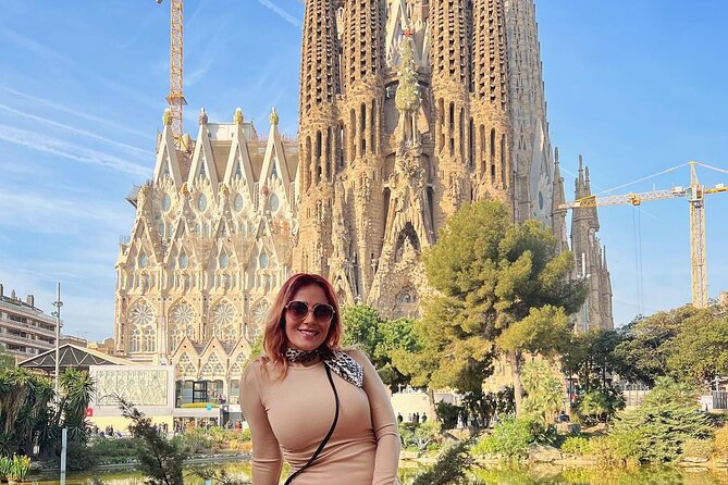 Sagrada Familia Skip The Queue With Audio Guide Tour - What the Tour Includes and What It Lacks