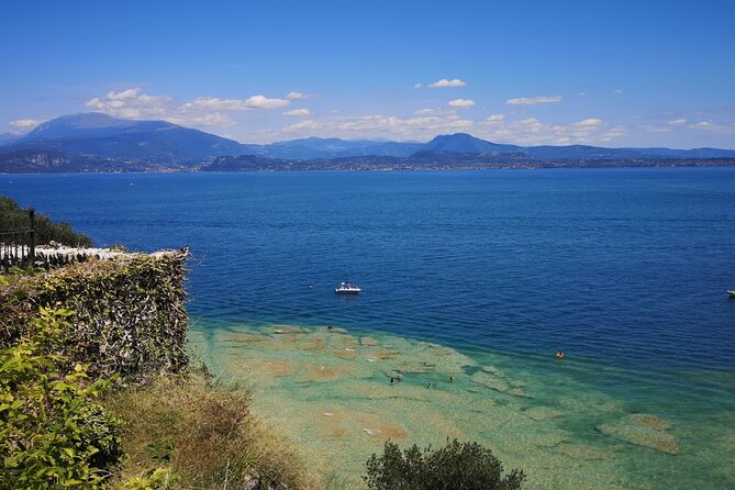 Sirmione off the Crowds Boat and Walking Tour with a Drink - Who is This Tour Best Suited For?