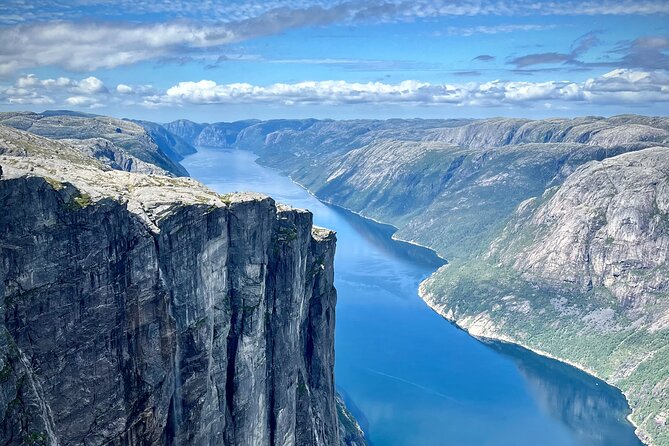 Stavanger Kjerag Hike with Guide and Transportation - The Quality of Guides and Group Size