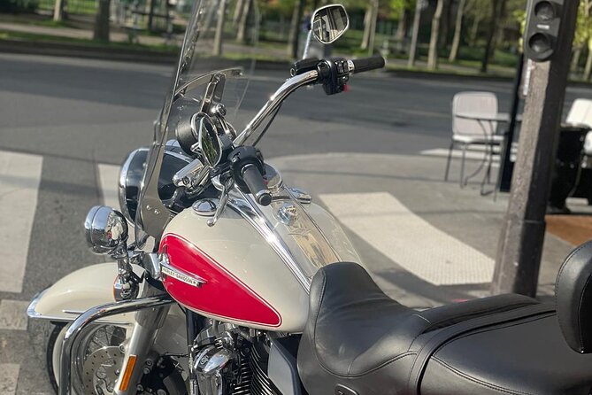 Vintage Motorcycle Rental in Paris - The Support System That Makes It Special