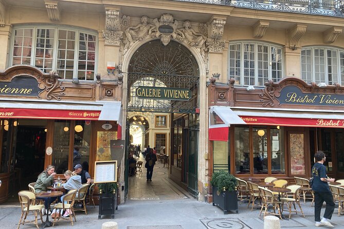 Walking tour of the Covered Passages of Paris -10 people max - Who Should Consider This Tour?