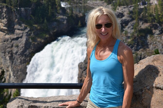 Yellowstone National Park 2 Day Tour Upper and Lower Loop - Authentic Encounters & Review Highlights