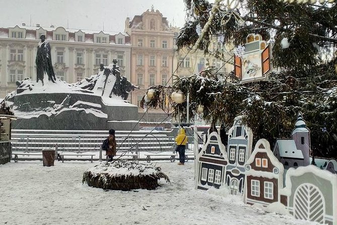 6 hours Prague Christmas Market Private tour by car - Who Would Love This Tour?