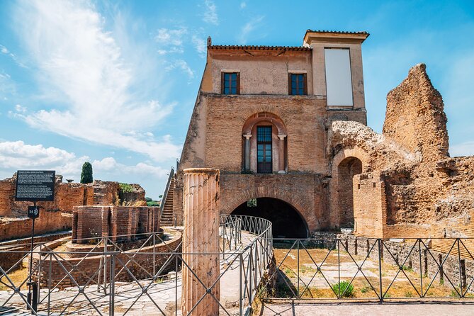 Archaeo Rome Guided Tour from the Roman Forum to Palatine Hill - FAQ