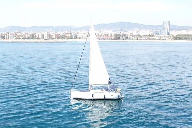 Barcelona 1-hour Boat Trip with Cava and Snacks - Refreshments and Snacks  