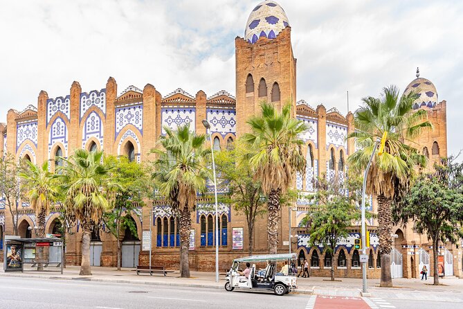 Barcelona Expert Plus Tour in Private Eco Tuk Tuk - Practical Details and Considerations