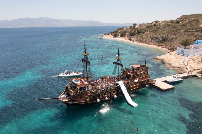 Barco De Pirata Cruise at 3 Islands in Greece - Accessibility & Comfort