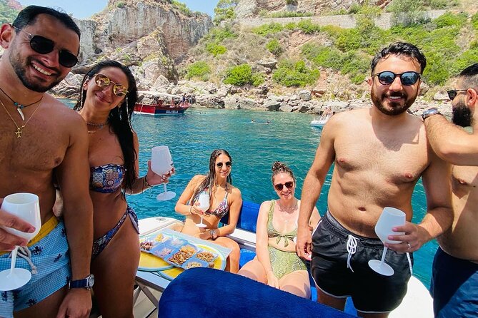Boat excursions in the Bay of Taormina and Gardens on a private basis - FAQ