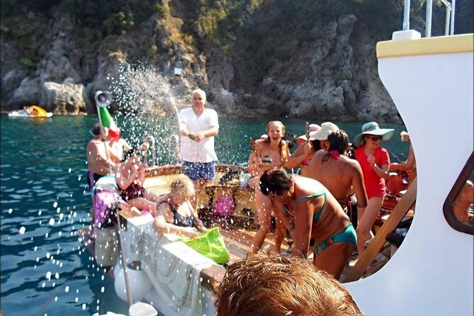 Boat tour of the island of Ischia with lunch and bath - Who Would Love This Tour?