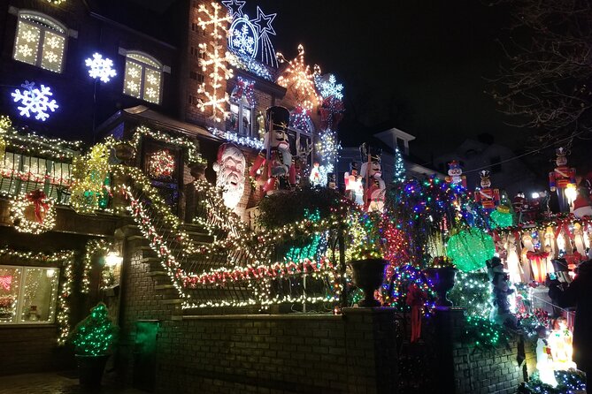 Christmas Lights Tour of Dyker Heights Brooklyn - Who Should Consider This Tour?