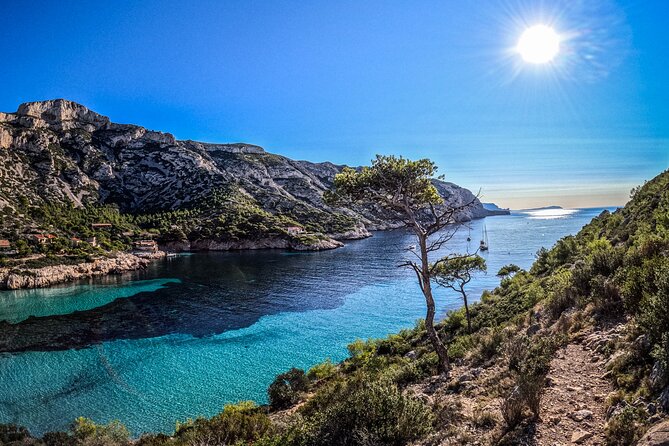 Discovery Climbing Large Routes in the Calanques of Marseille - Authentic and Personalized Experience