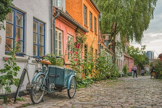 Easy Tour Winter, Kronborg Castle and Fredriksborg Palace - Who Will Love This Tour?