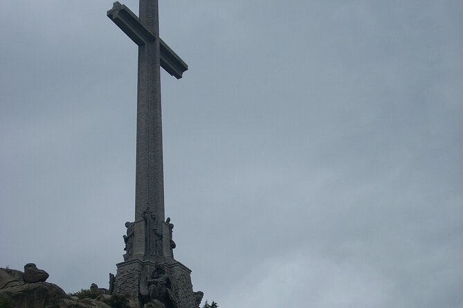 El Escorial and Valley of the Fallen Half Day Trip from Madrid - Who Should Book This Tour?