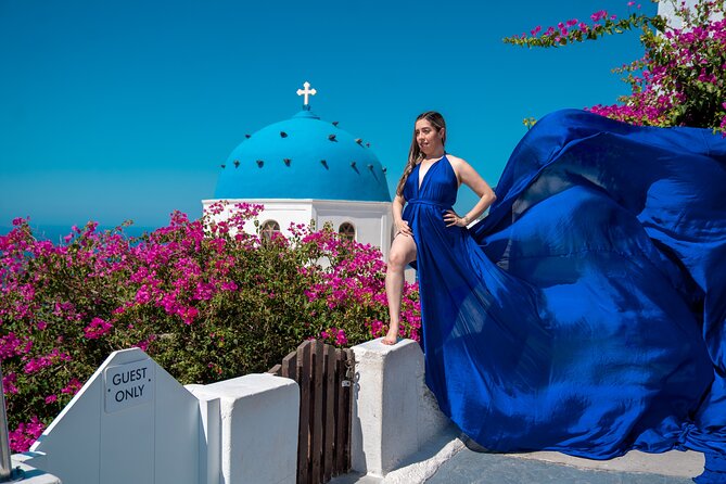 Flying Dress Photoshoot in Oia Private entry to Blue Dome - Who Will Love This Experience?