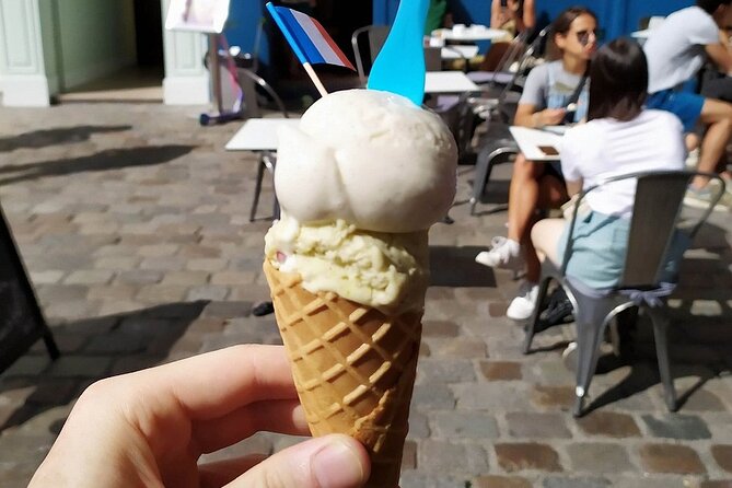 Food Tour of Montmartre Best Pastries Chocolates and Desserts - Practical Tips for the Tour