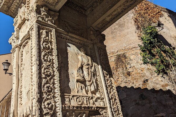 Free Urban Trekking with an Archaeologist - Who Will Love This Tour?