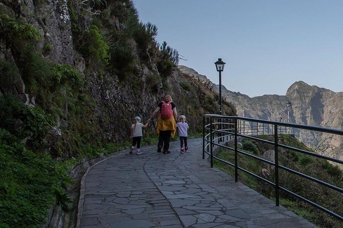 Half-Day Guided Tour of Madeira Nuns Valley from Funchal - Stop 3: Câmara de Lobos