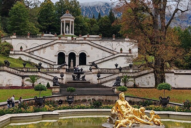 Half Day Private Tour Linderhof Castle & Oberammergau incl Ettal - The Main Event: Neuschwanstein Castle